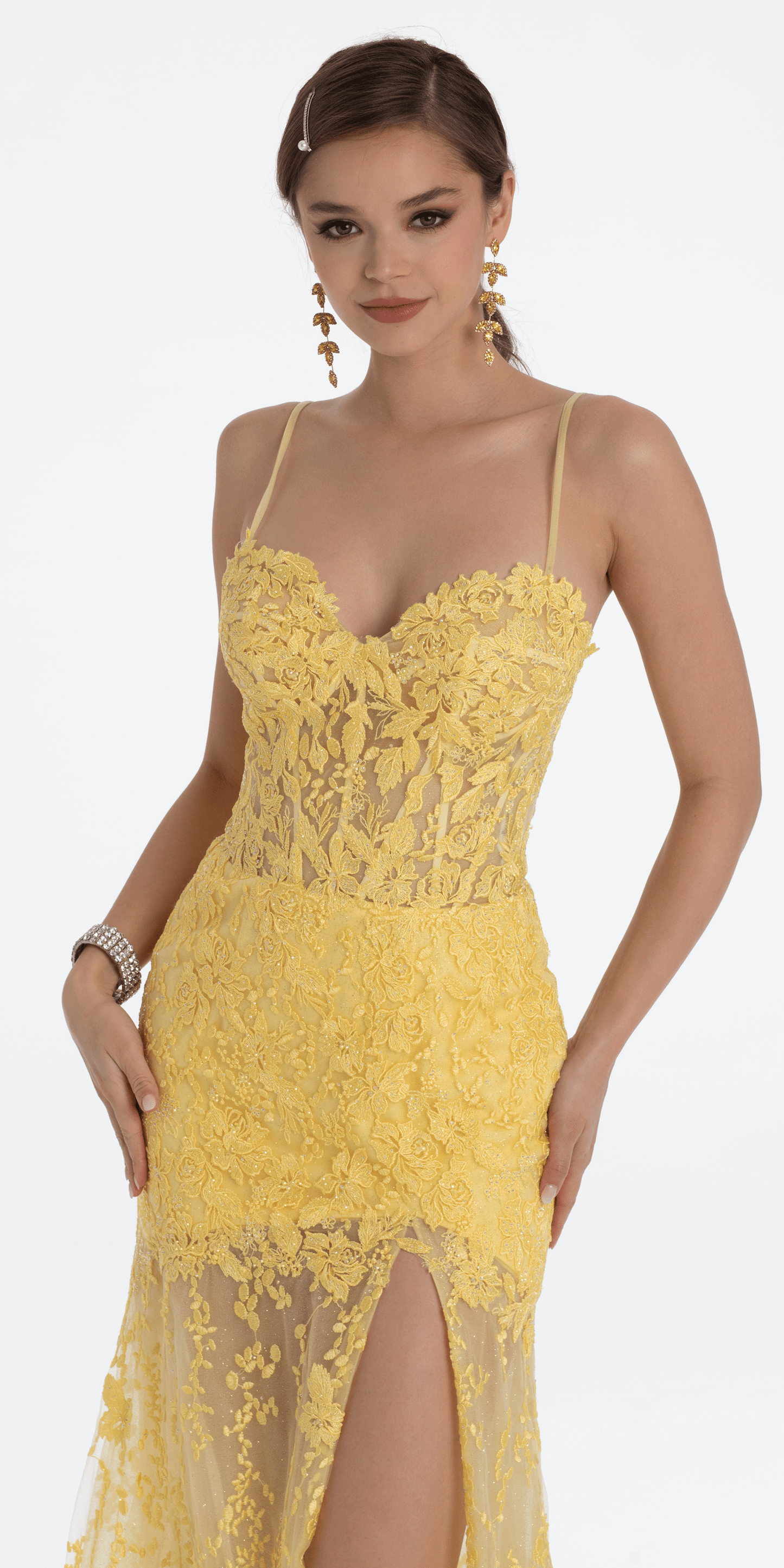 Camille La Vie/ Embellished Sweetheart Corset Mini Dress/ missy/ size /0 / light yellow /close up