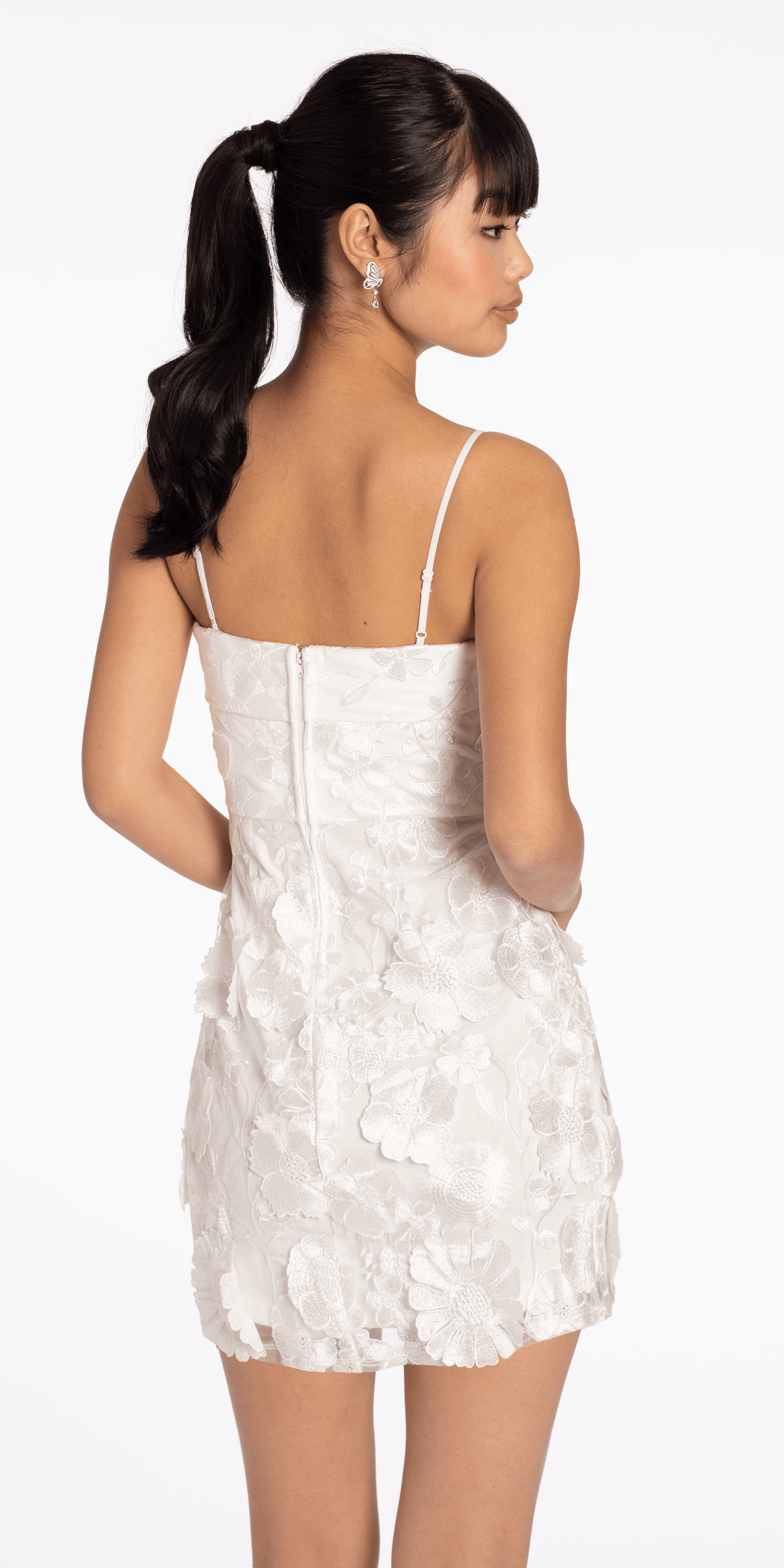 ivory Size 6 missy Camille La Vie 3 D Floral Tulle Embroidered Foldover Sheath Dress