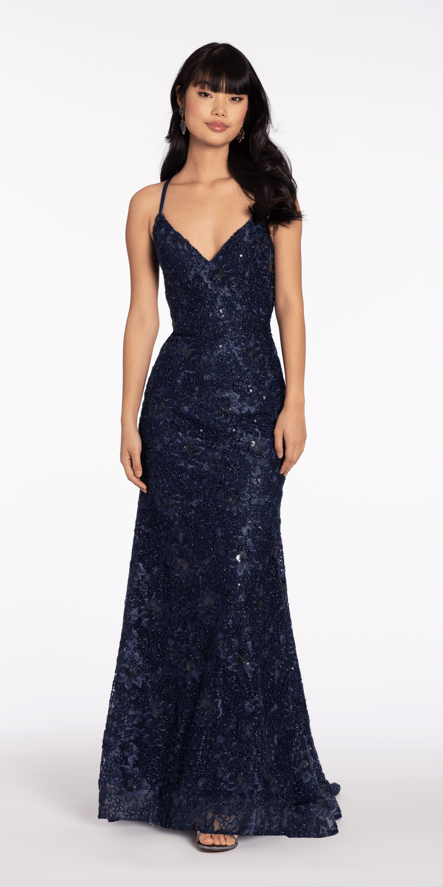 navy Size 0 missy Camille La Vie 3D Floral Embroidered Strappy Back Trumpet Dress with Sweep Train