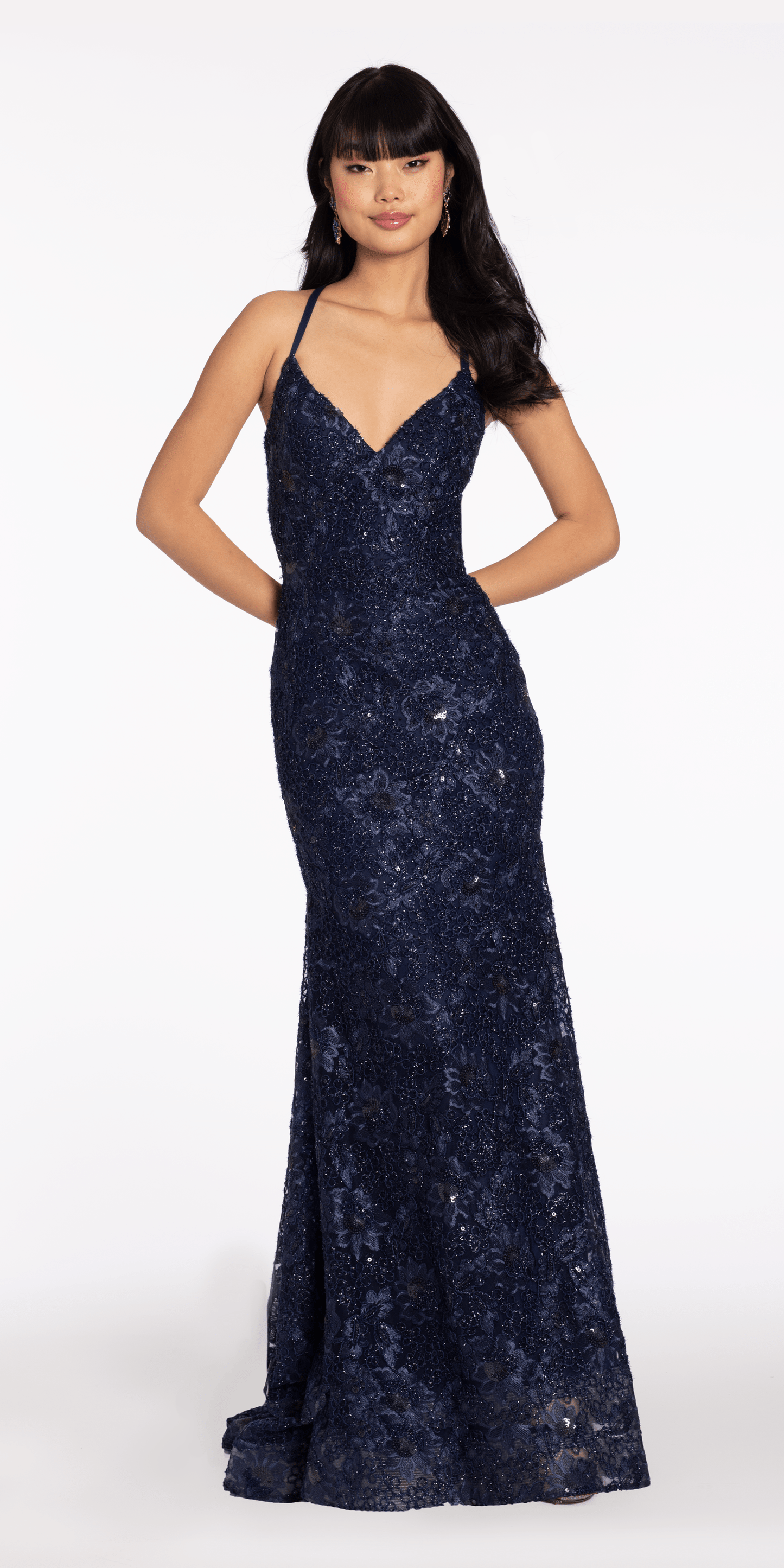 navy Size 2 missy Camille La Vie 3D Floral Embroidered Strappy Back Trumpet Dress with Sweep Train