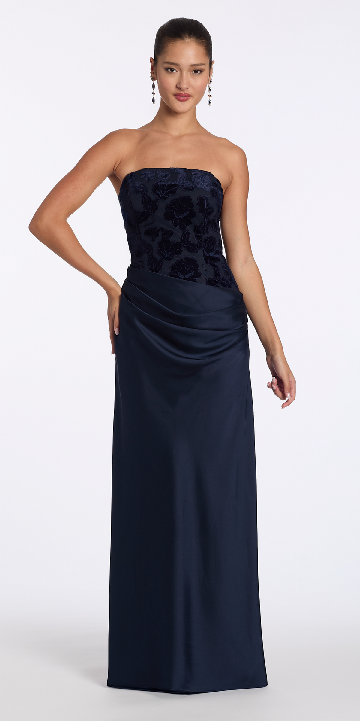 navy/size/2/missy/Camille La Vie/Square Neck Velvet Illusion Corset Satin Column Dress/front