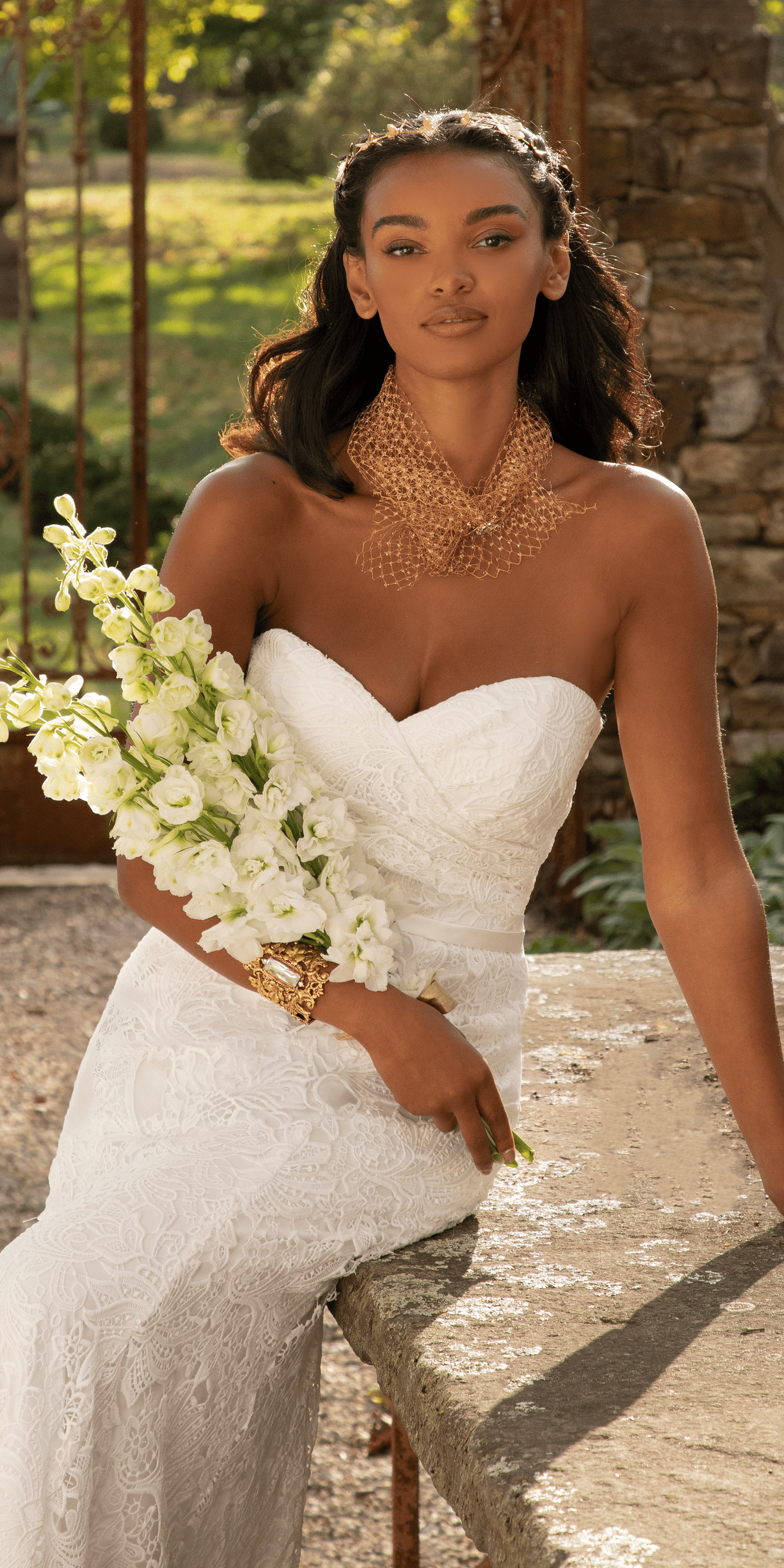 ivory Size 2 missy Camille La Vie Strapless Sweetheart Lace Trumpet Dress with Cris Cross Bodice
