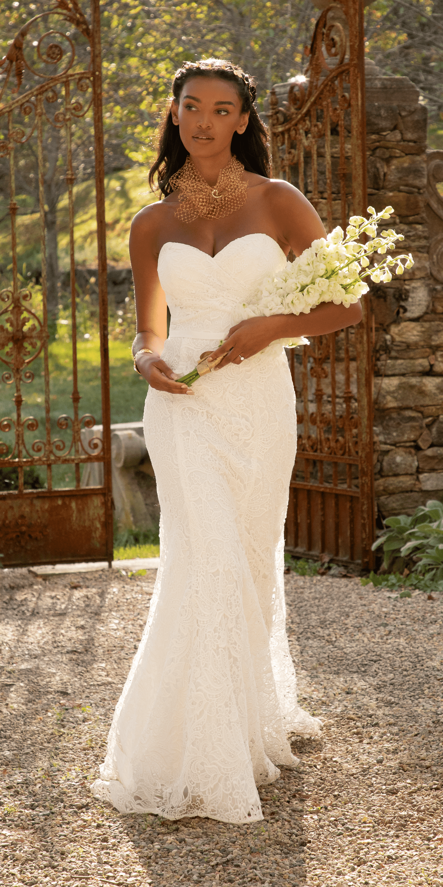 ivory Size 2 missy Camille La Vie Strapless Sweetheart Lace Trumpet Dress with Cris Cross Bodice