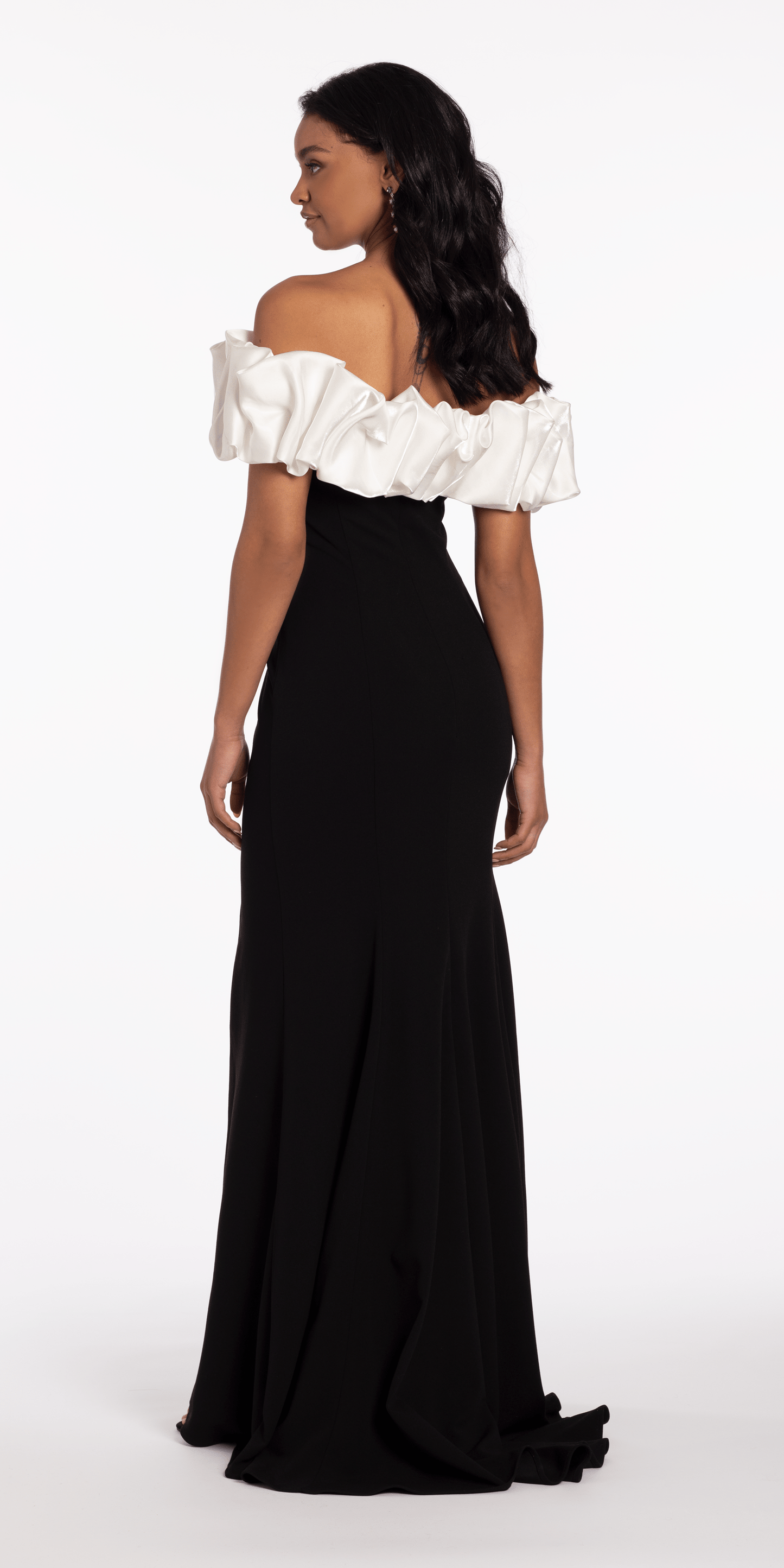 Camille La Vie /Two Tone Ruffle Off the Shoulder Crepe Trumpet Dress missy / size 2 /black-ivory/back alt
