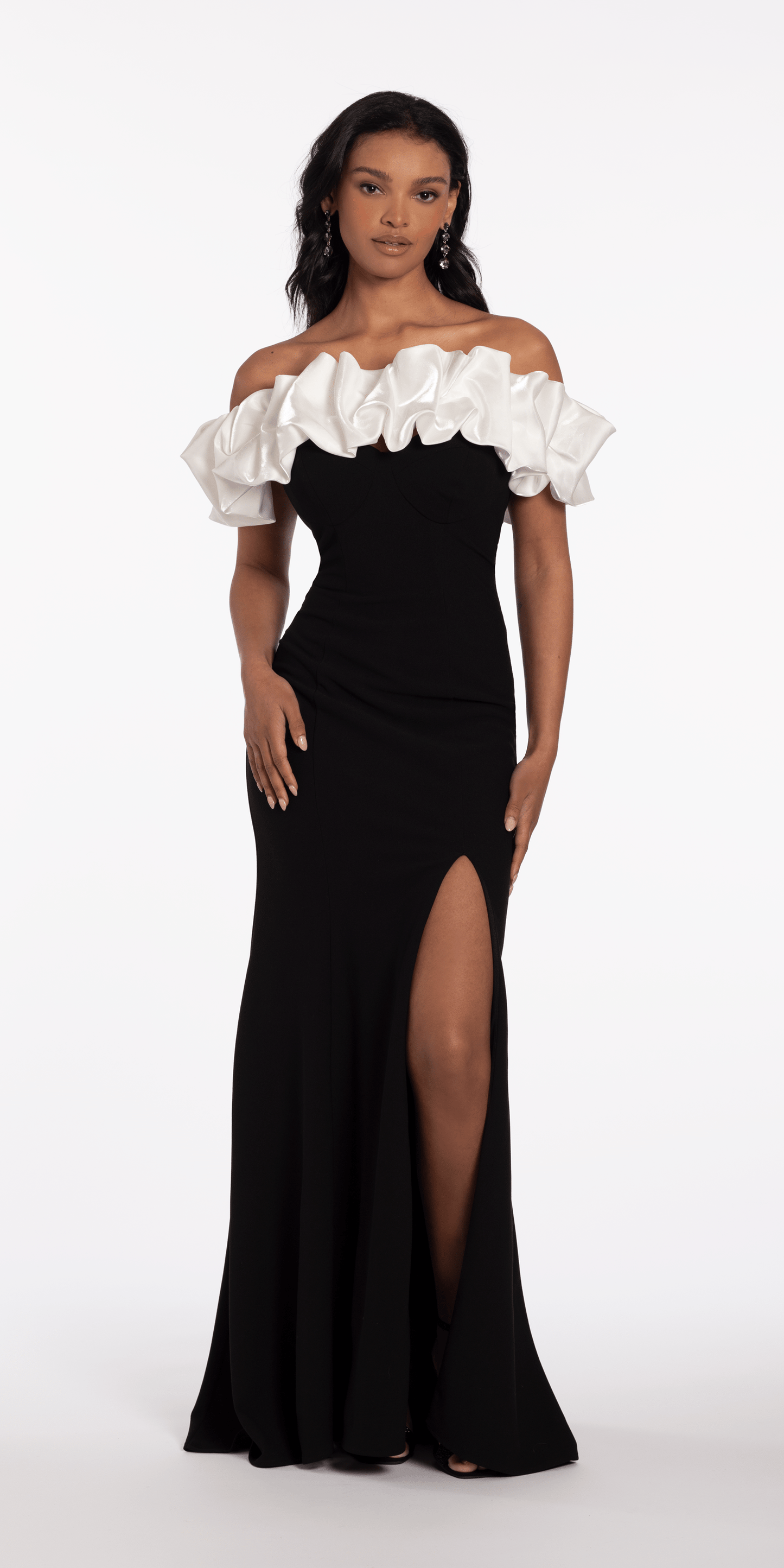 Camille La Vie /Two Tone Ruffle Off the Shoulder Crepe Trumpet Dress missy / size 2 / black-ivory/front