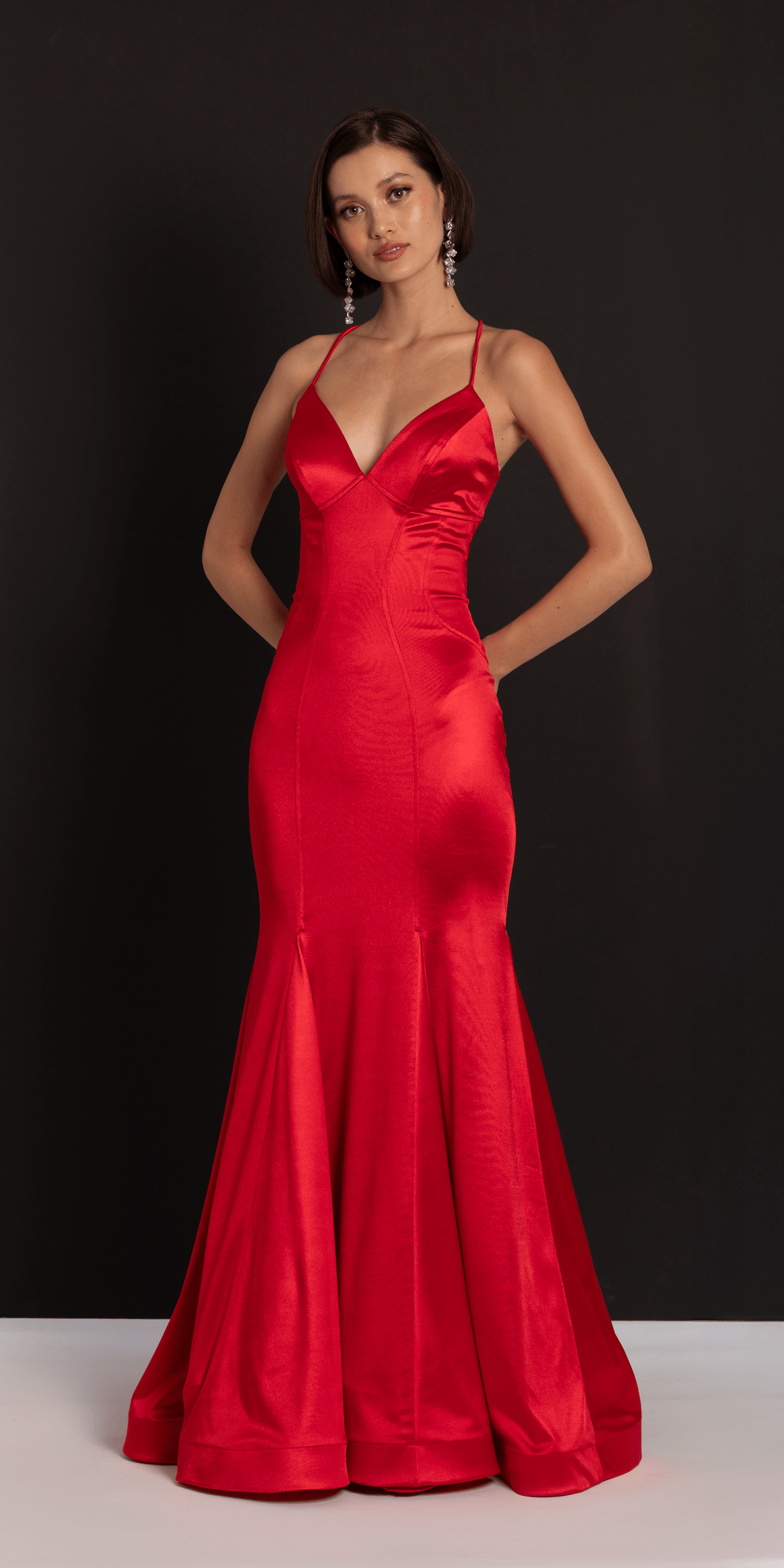 Camille La Vie /Strappy Back Satin Trumpet Dress Halter Column Dress/missy/ size /2/red/front alt