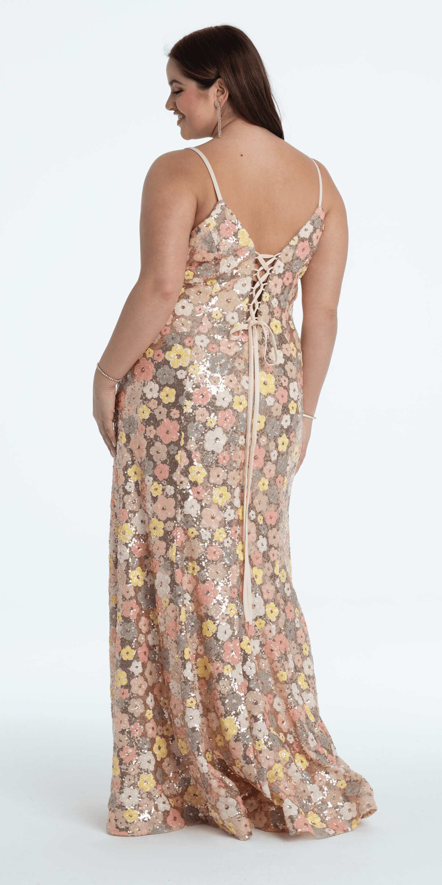 gold Size 00 missy Camille La Vie Plunging Sequin Daisy Lace Up Back Trumpet Dress