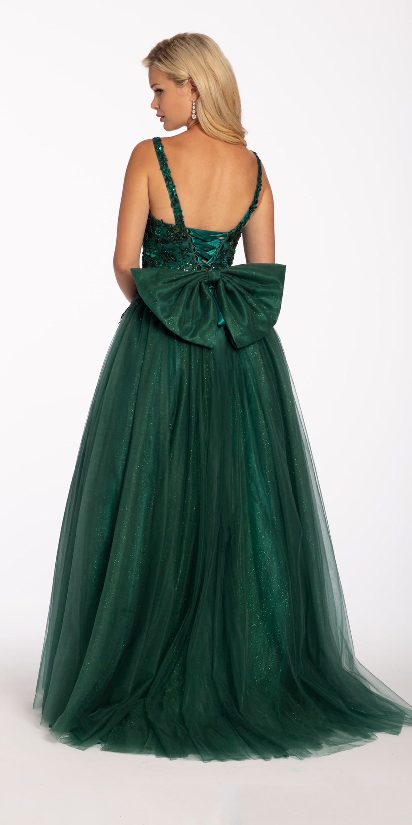Camille La Vie Sweetheart 3 D Floral Embroidered Lace Up Ballgown missy / 0 / emerald