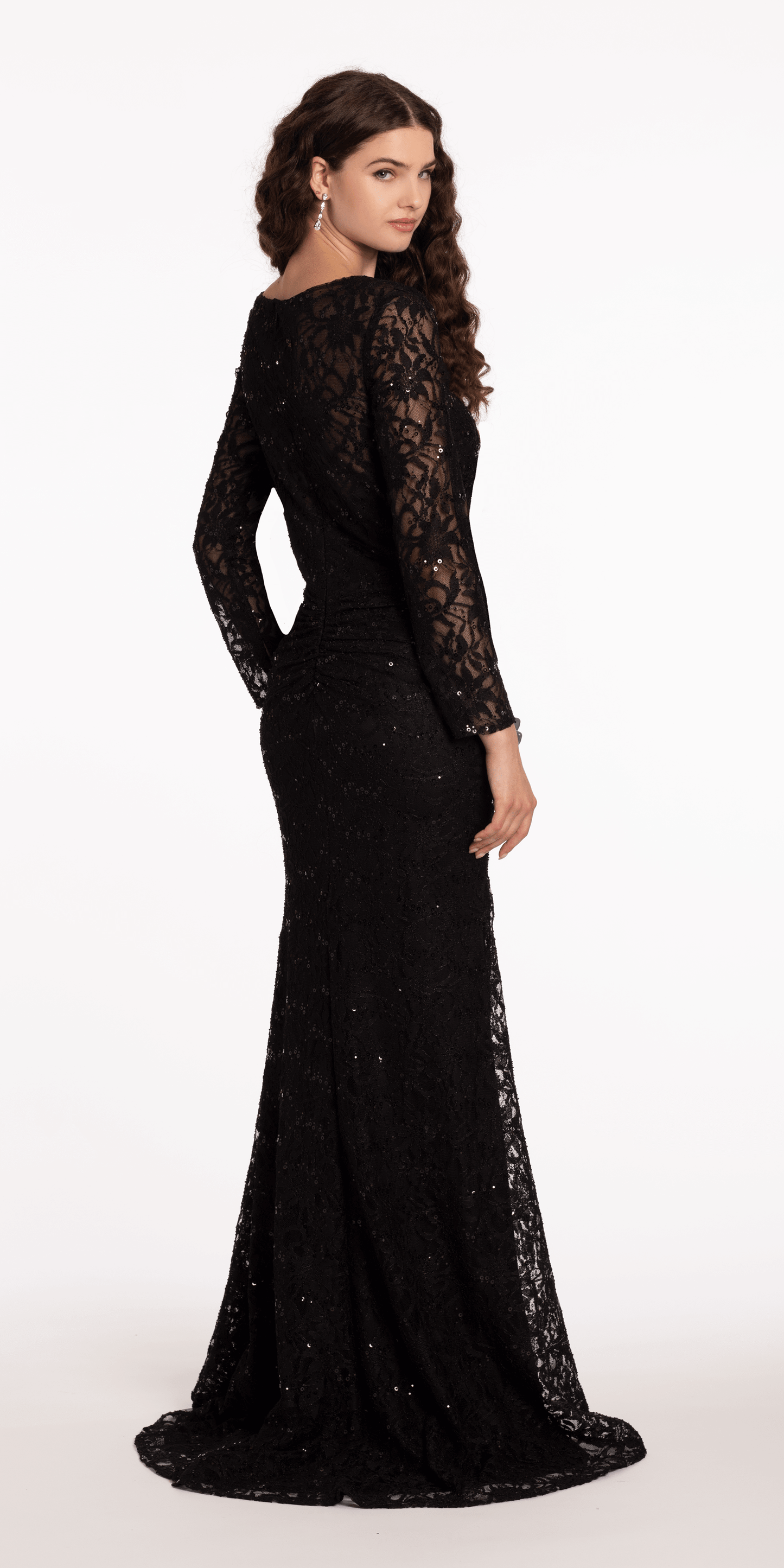 black Size 8 missy Camille La Vie Long Sleeve Sequin Lace Boatneck Trumpet Dress with Sweep Train
