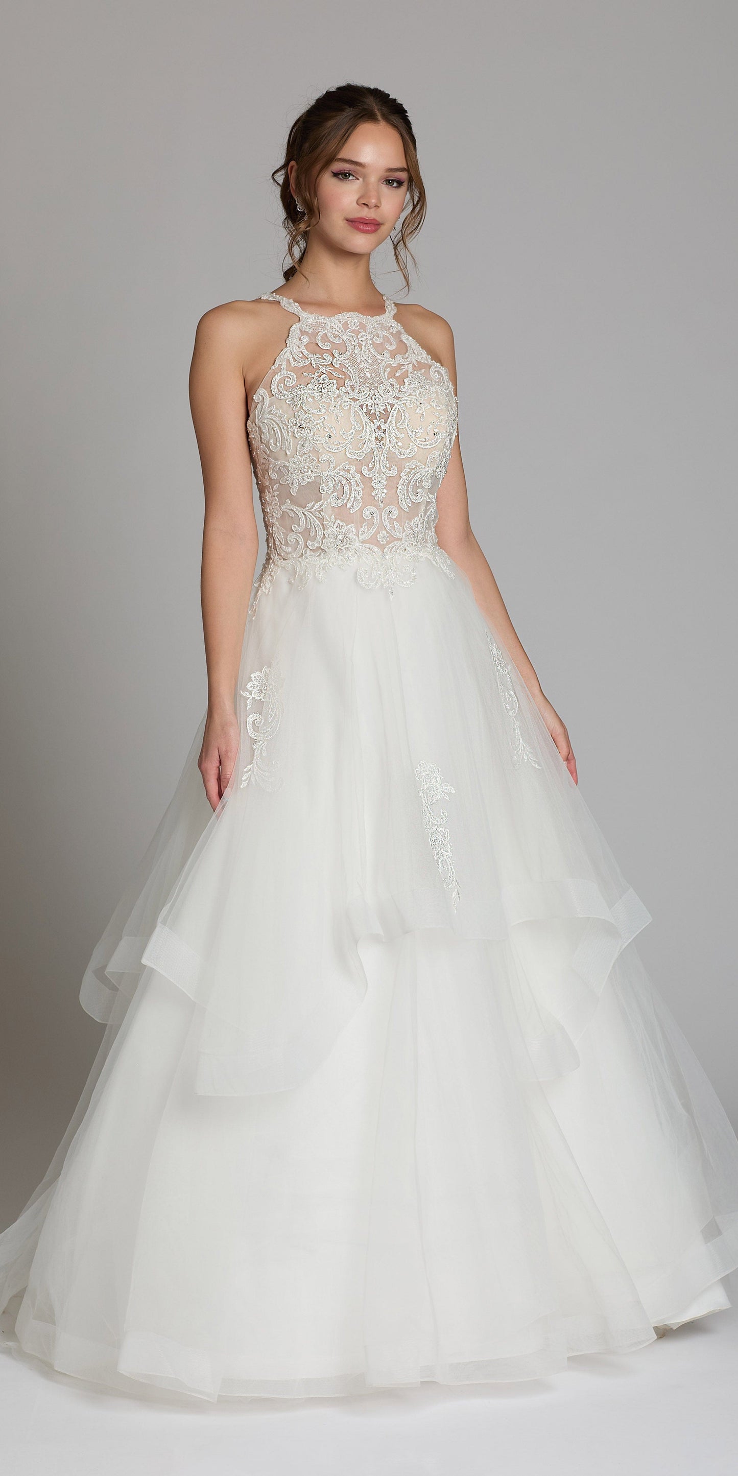 ivory Size 2 missy Camille La Vie Beaded Lace Applique Cleo Neck Tulle Tiered Ballgown
