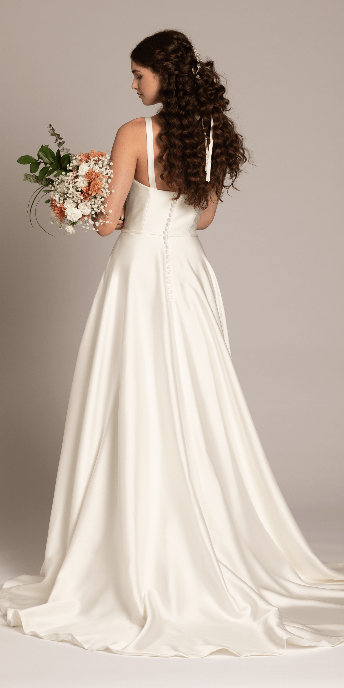 ivory size 4 missy Camille La Vie Square Neck Satin Ballgown with Pockets