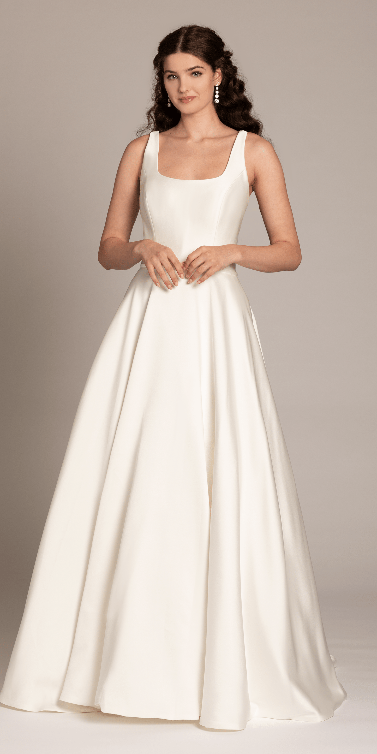 ivory size 6 missy Camille La Vie Square Neck Satin Ballgown with Pockets
