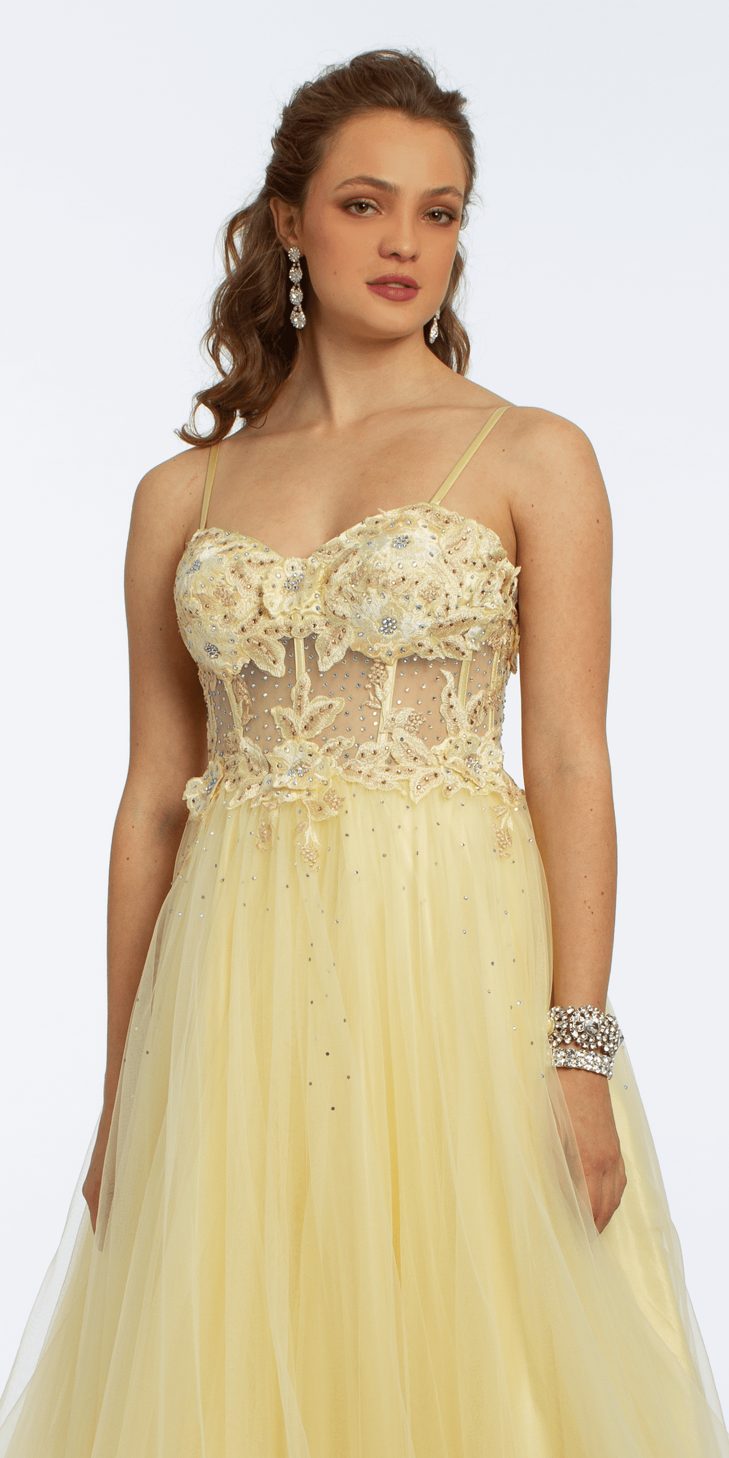 Camille La Vie /3D Flower Embroidered Corset Ballgown/ missy/ size/ 0 /yellow /close up