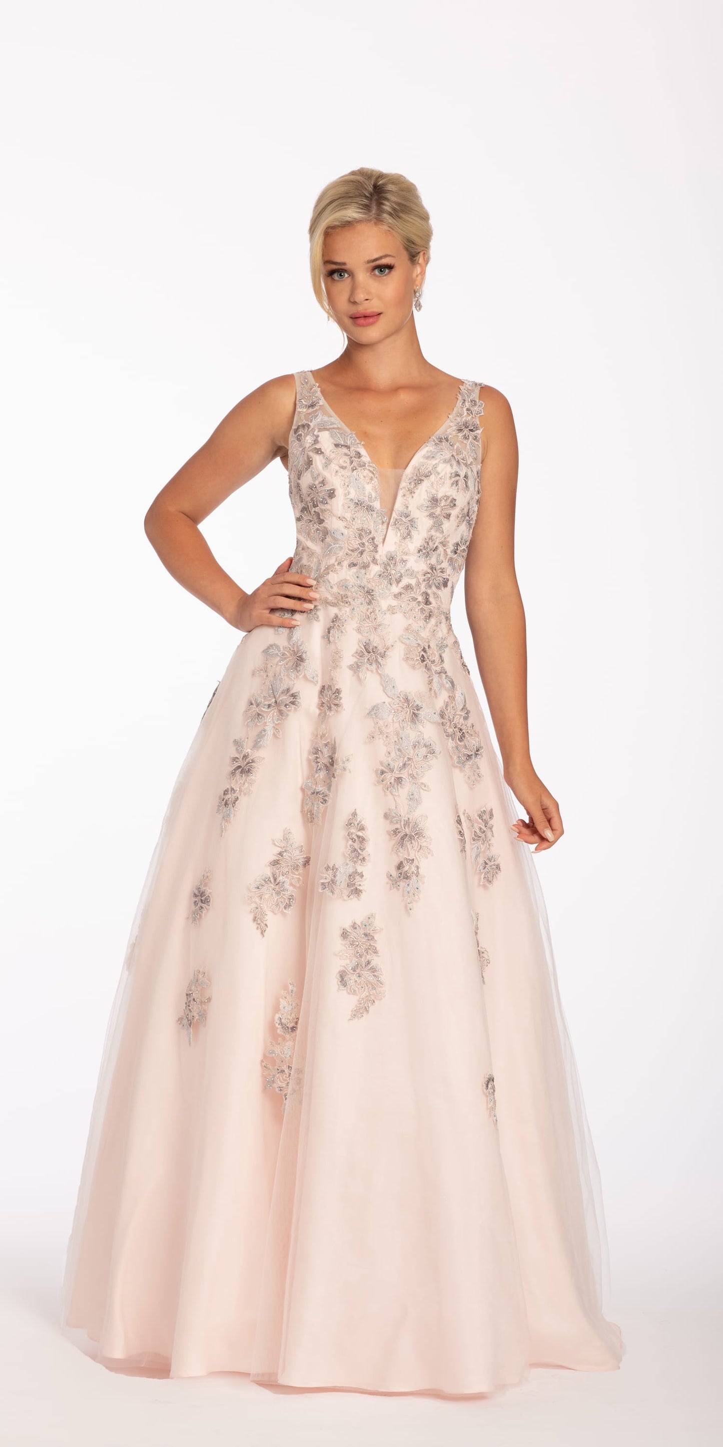 blush Size 0 missy Camille La Vie Plunging Tulle Ballgown with Metallic Floral Applique