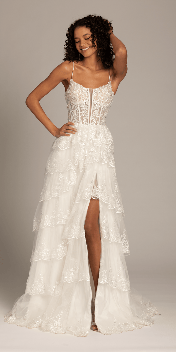 beppe lace corset tulle dress in cream Golden hour glow meets Black Friday magic 10% OFF SITEWIDE USE CODE: 10BF25 Beppe Lace Corset Tulle Dress In Cream #goldenhour #corset # tulledress #creamdress #dreamdress #holidayvibes #innovaredenim