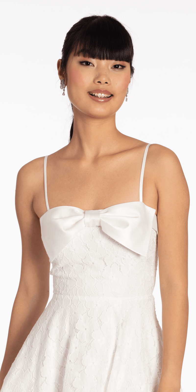 Floral Lace Fit and Flare Dress with Satin Bow junior / 8 / White Floral Lace Fit and Flare Dress with Satin Bow junior / 8 / White