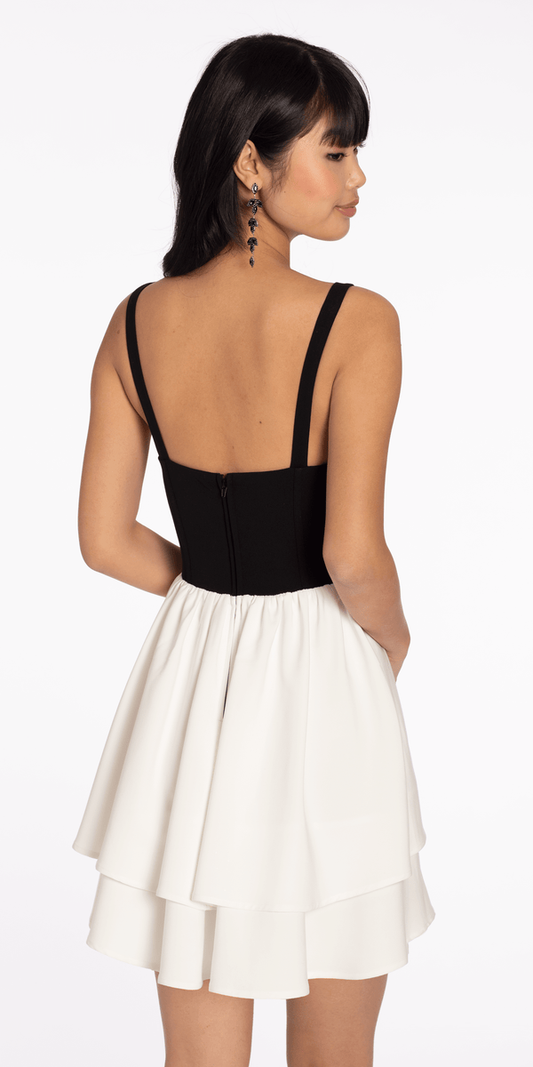 Two Tone Sweetheart Scuba Tiered Fit and Flare Dress Image 4