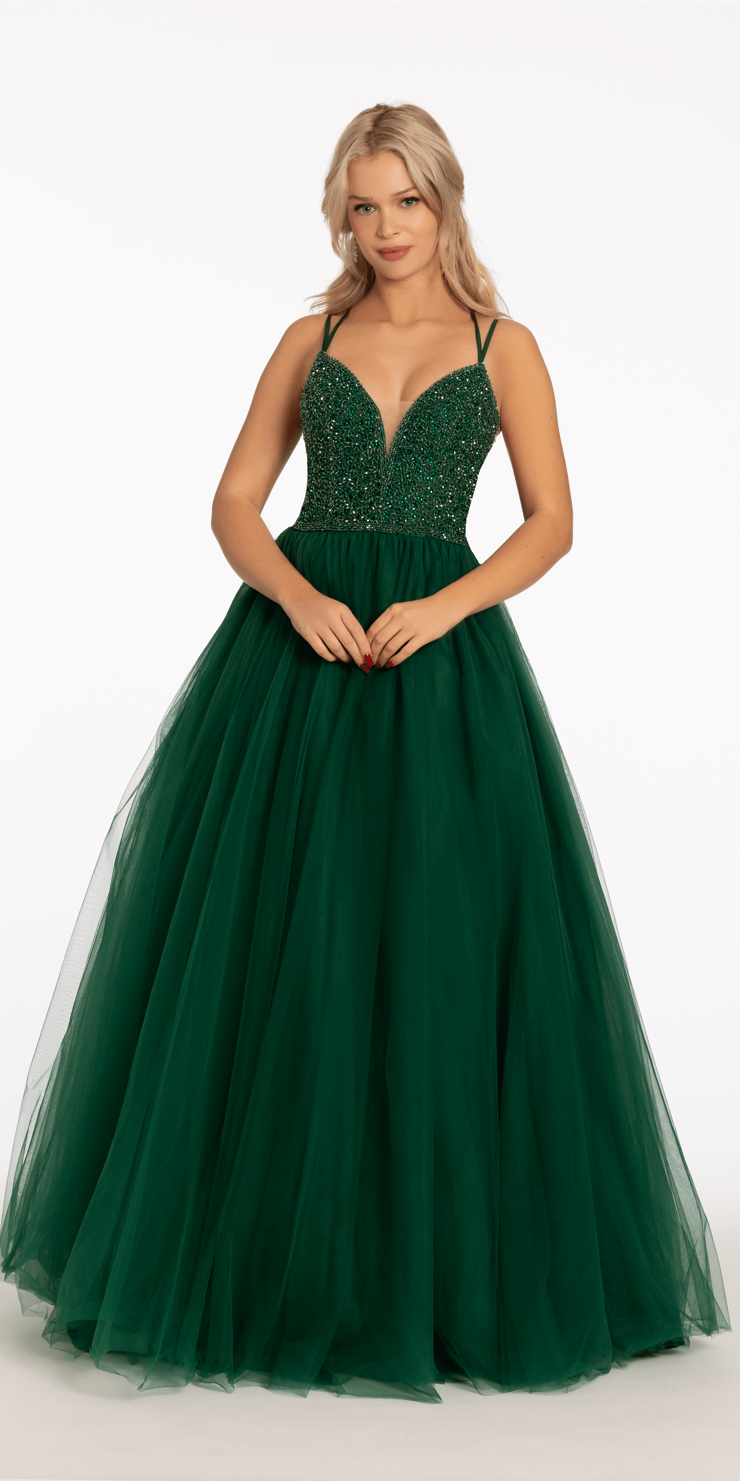 Camille La Vie Beaded Plunging Tulle Lace Up Back Ballgown missy / 2 / emerald