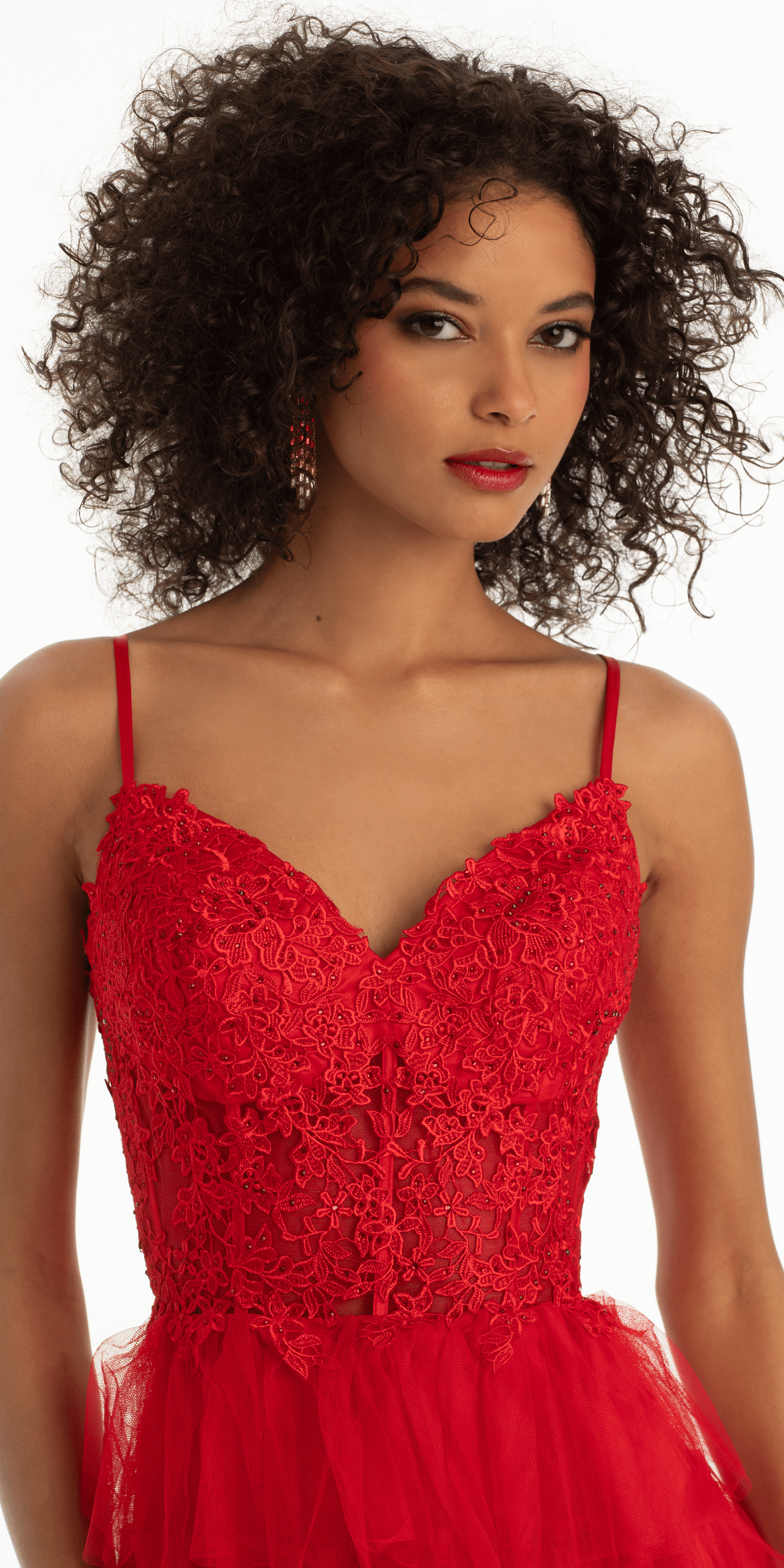 Camille La Vie Mesh Tiered Corset Keyhole Back Ballgown missy / 0 / red