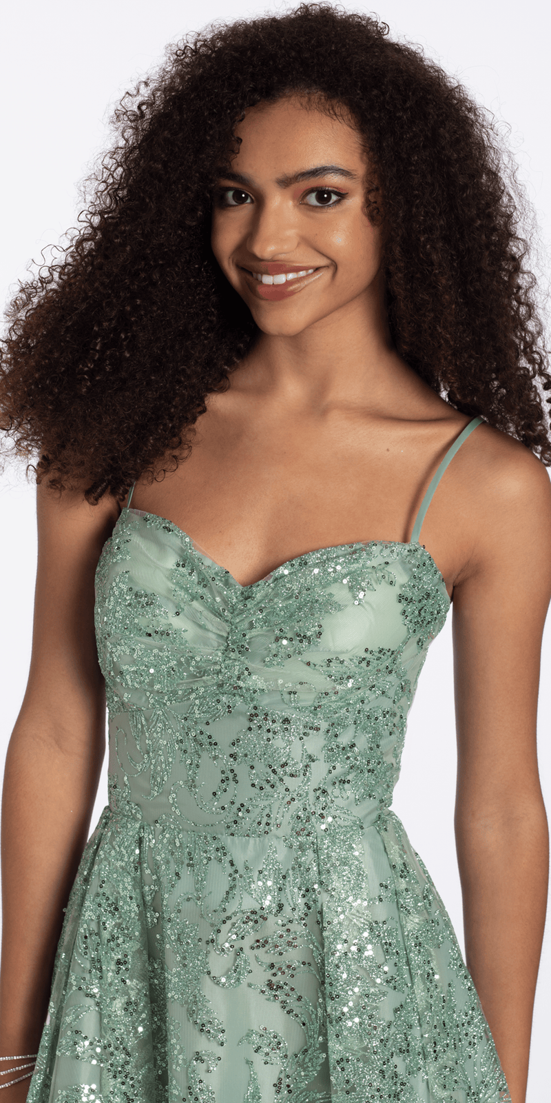 sage/size/4/missy/Camille La Vie/Sequin Glitter Mesh Pinched Sweetheart Fit and Flare Dress/close up alt