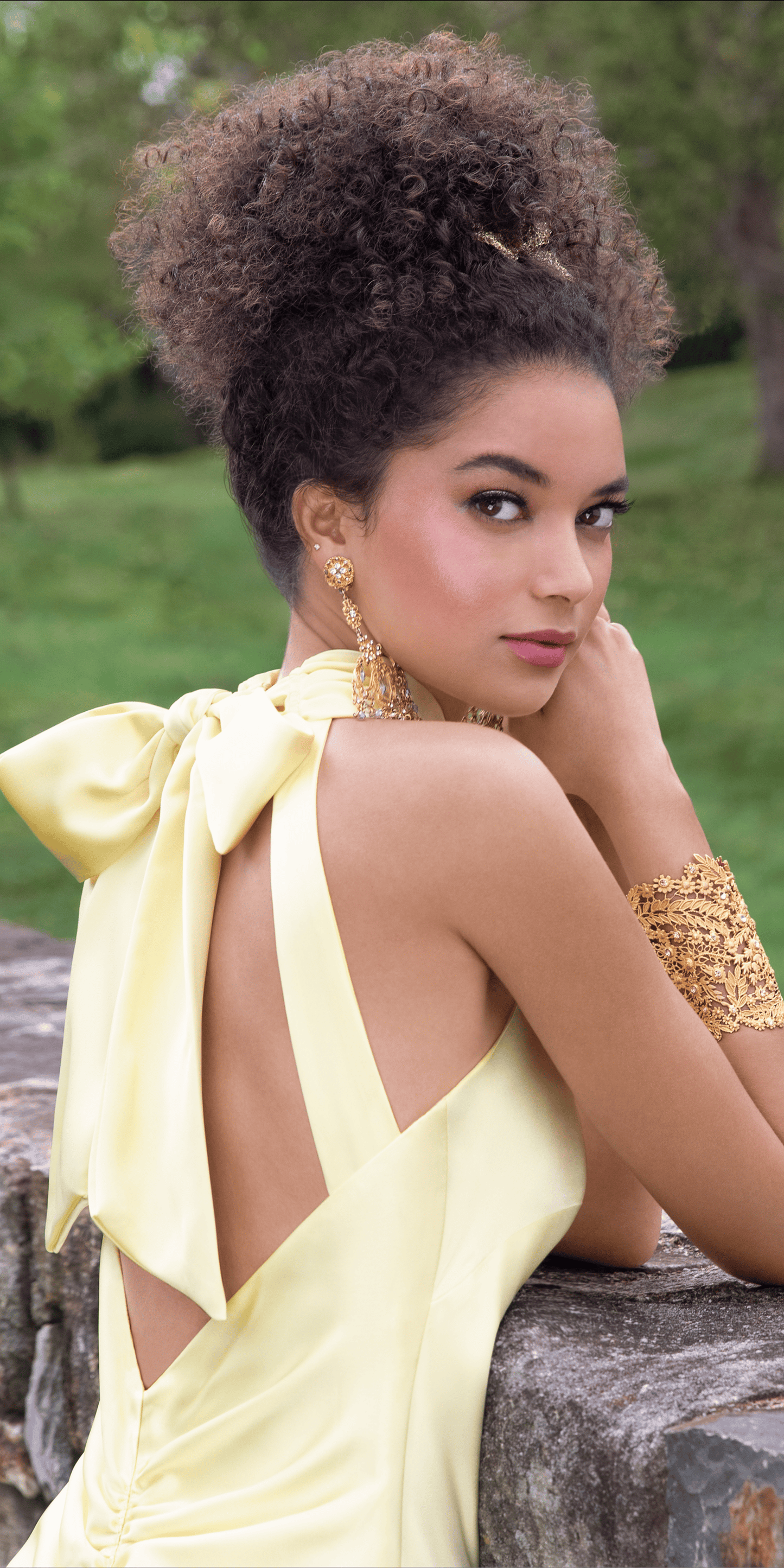 butter/size 4/missy/ Camille La Vie/Charmeuse Satin Cutaway Halter Column Dress with Back Ruching /barbra retouched close u