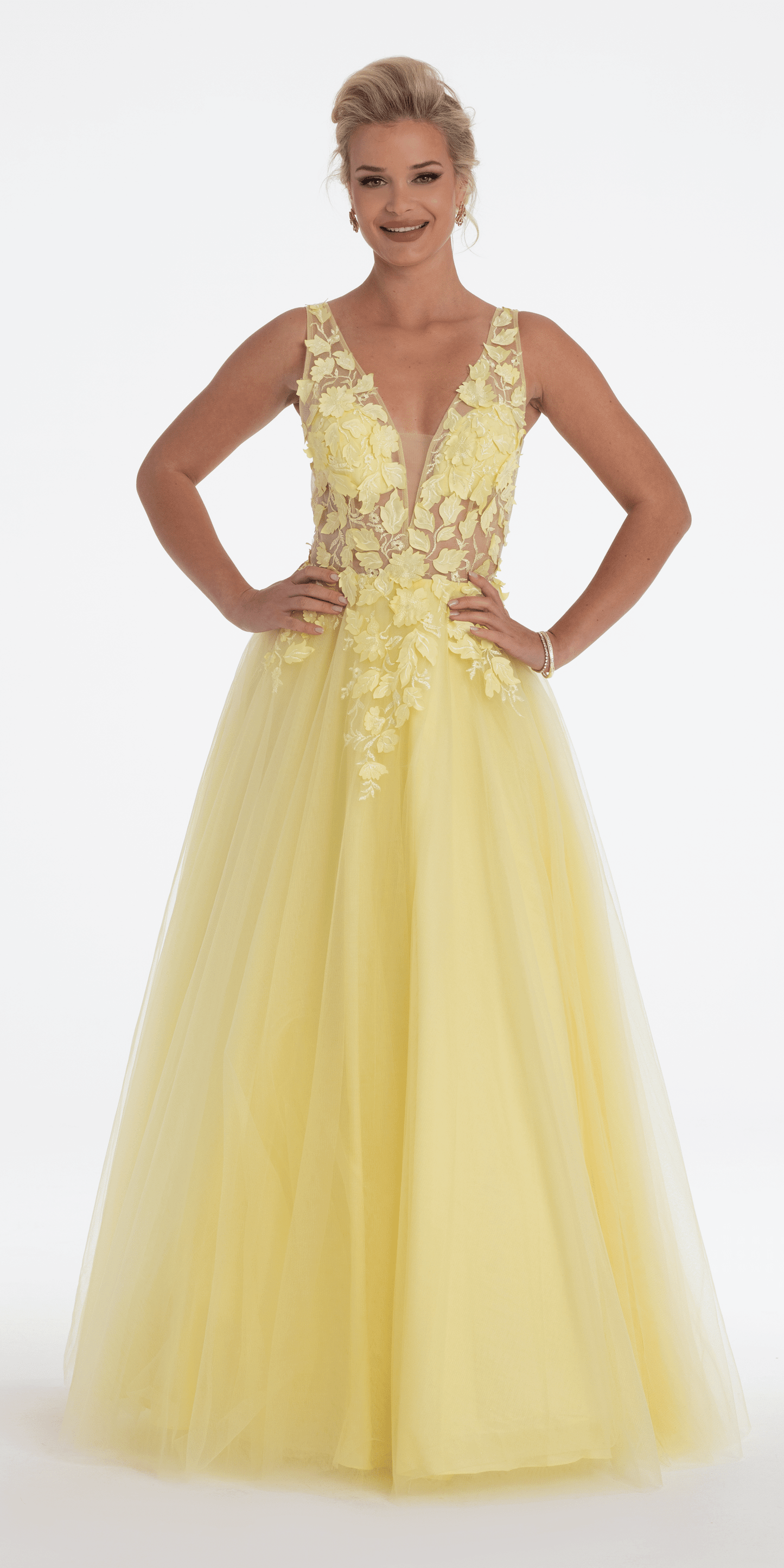 Camille La Vie /Deep V Back 3 D Floral Tulle Ballgown /missy/ size/ 0 / yellow/front alt 2