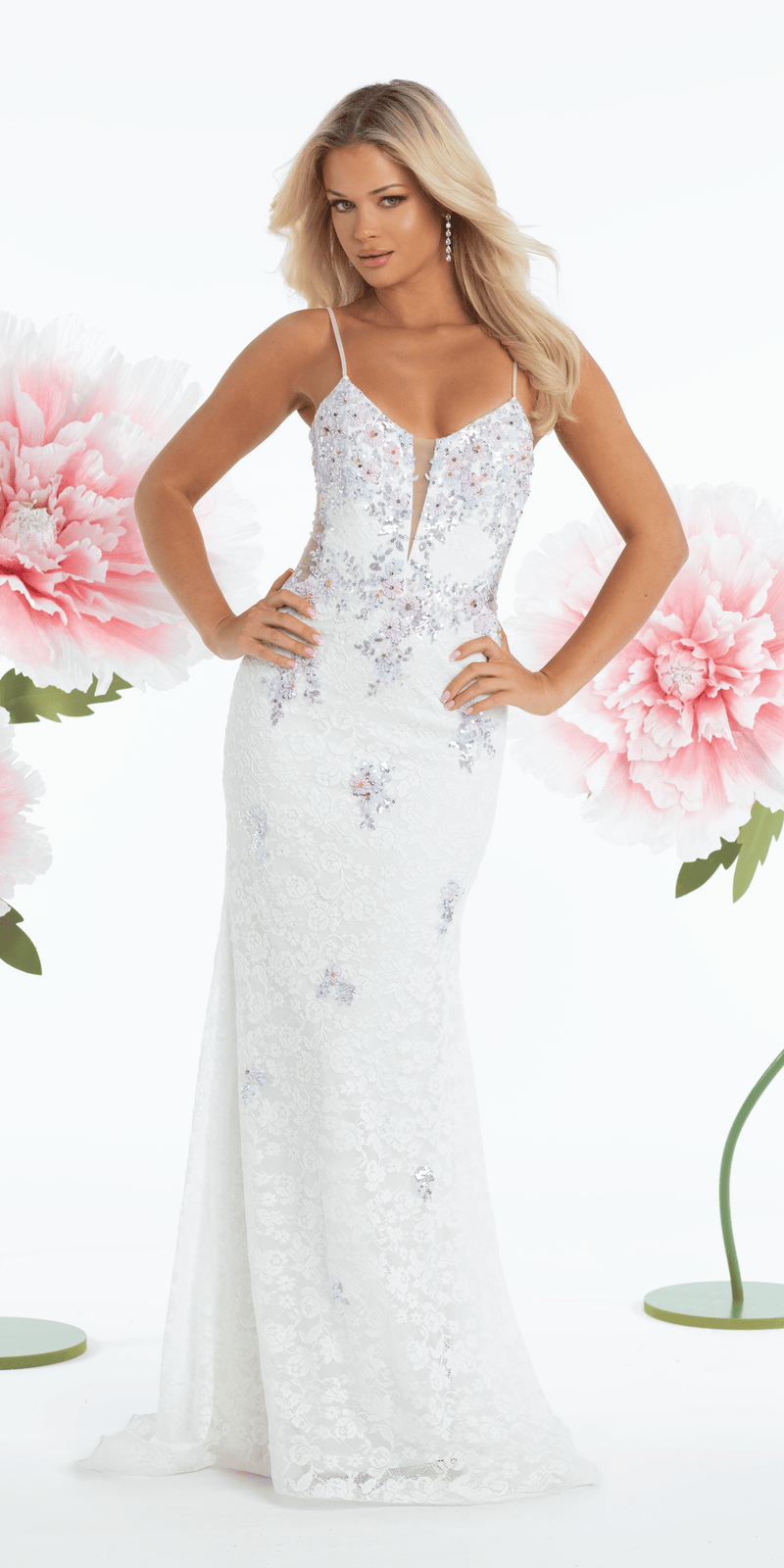 Sweetheart Lace Plunge Trumpet Dress with Floral Appliques