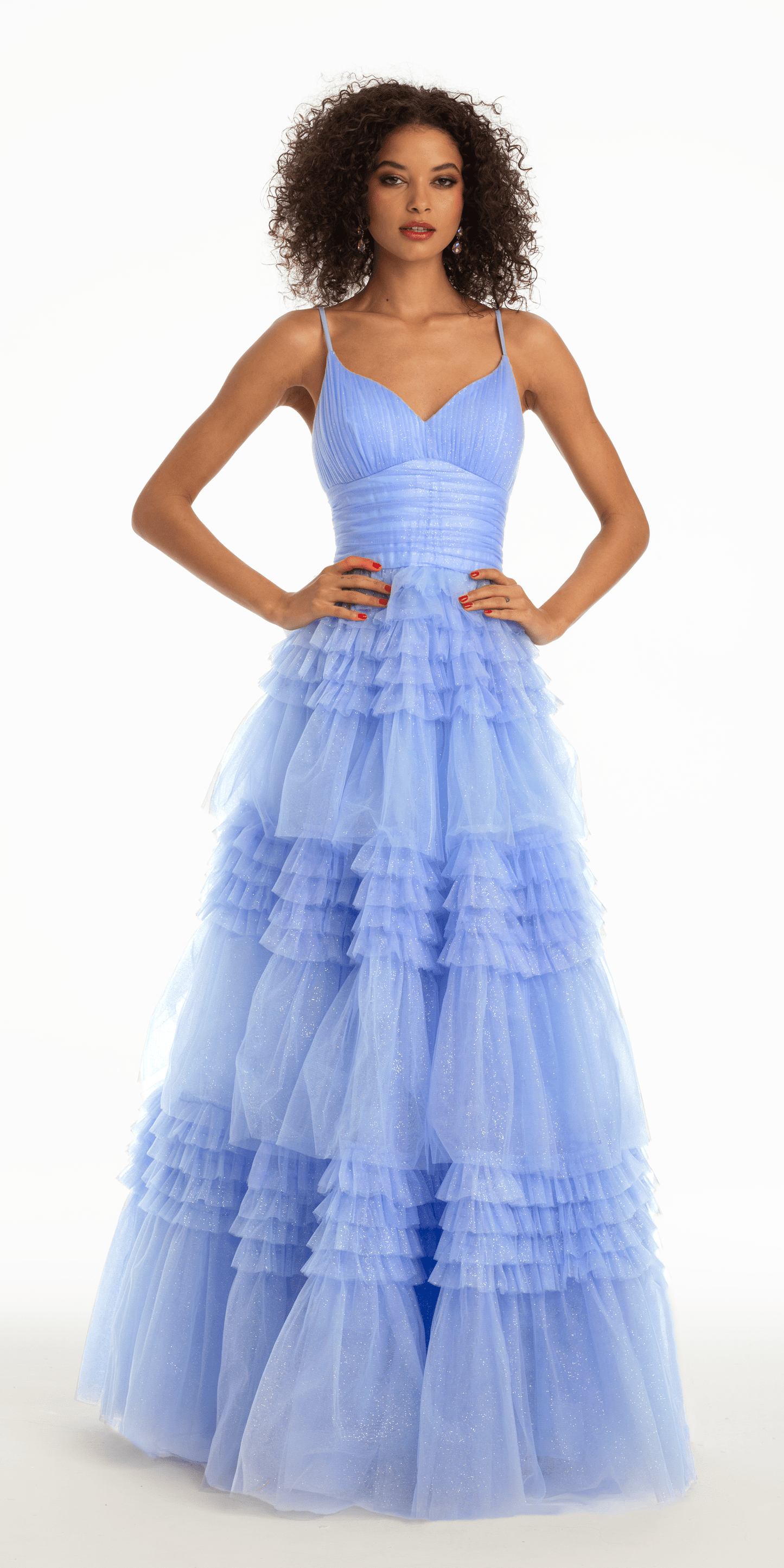 Camille La Vie Sweetheart Mesh Ruched Tiered Lace Up Back Ballgown missy / 00 / periwinkle