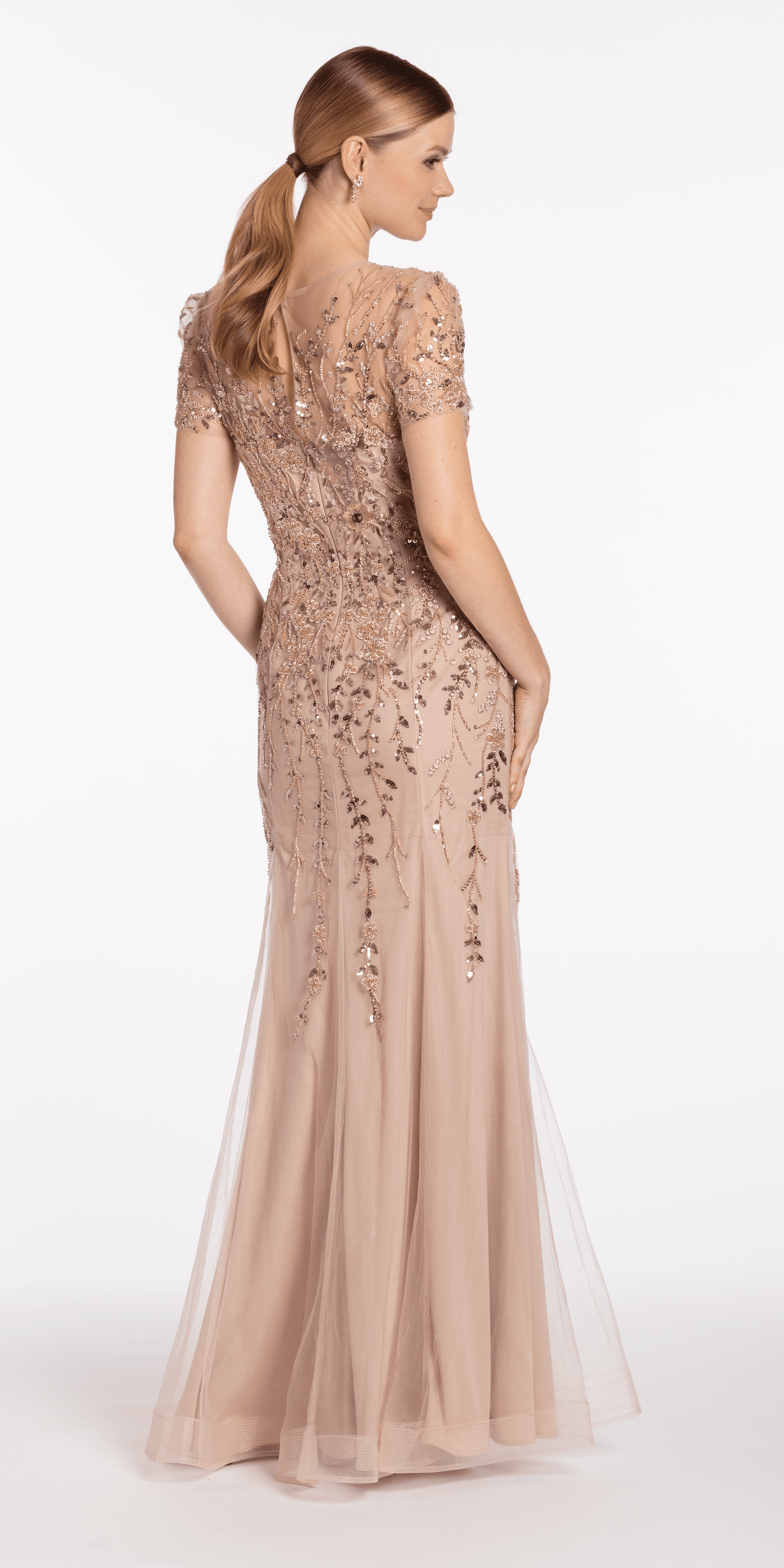 Camille La Vie /Jewel Neck Embellished Short Sleeve Mesh Trumpet Dress/ missy / size/6 / taupe/back