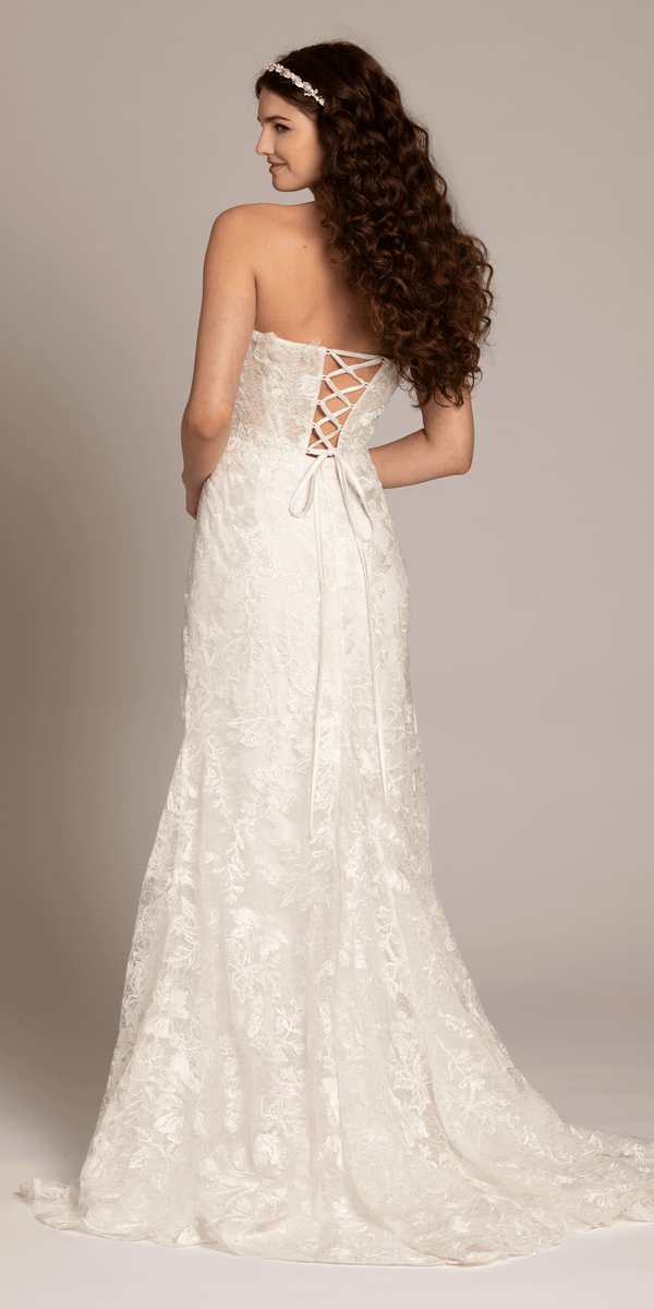 Sweetheart 3D Embellished Lace Corset Mermaid Dress missy / 14 / ivory Sweetheart 3D Embellished Lace Corset Mermaid Dress missy / 14 / ivory