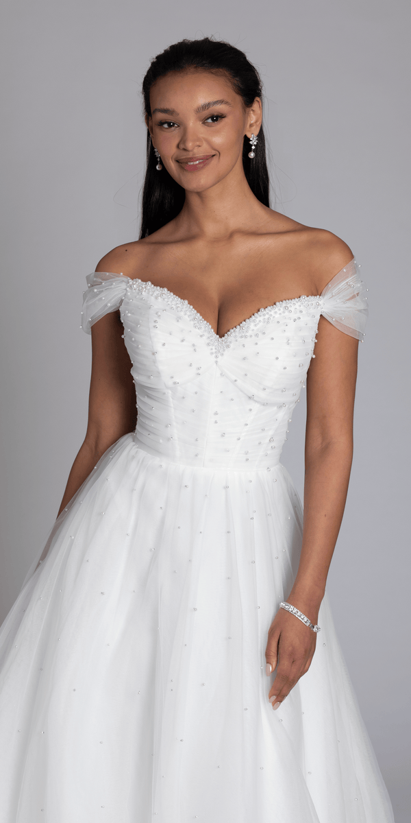 ivory/size/4/missy/Camille La Vie/Pearl Sweetheart Pleated Off the Shoulder Corset Tulle Ballgown/close up alt