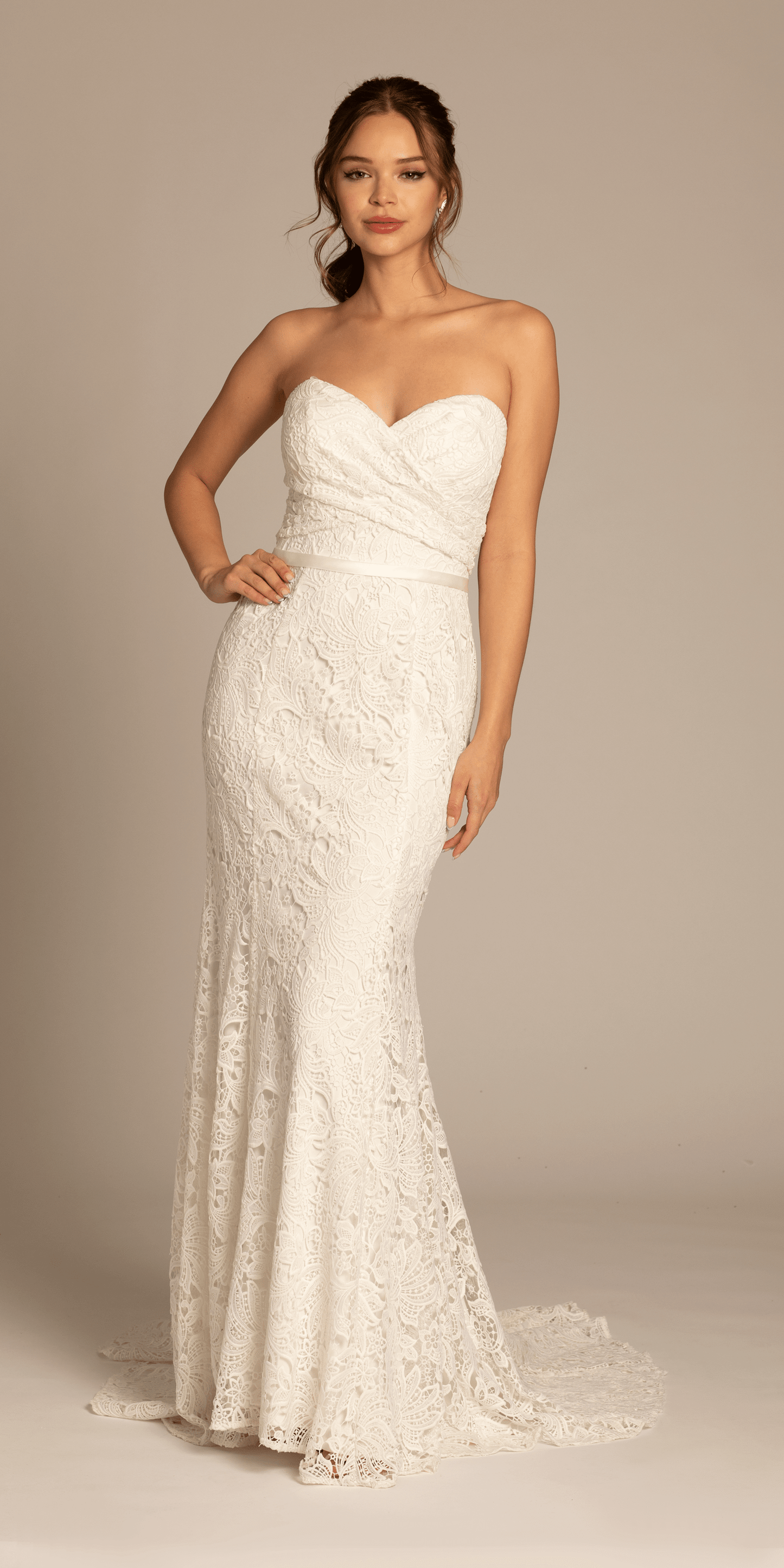 ivory/ Size 2/ missy/ Camille La Vie/ Strapless Sweetheart Lace Trumpet Dress with Cris Cross Bodice/Front Alt