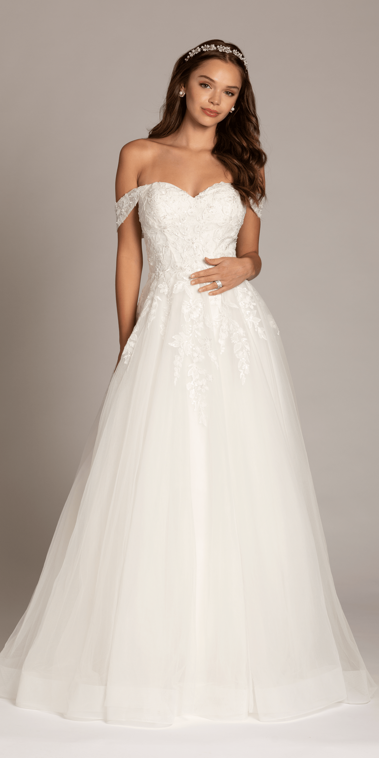 Ivory/ Missy/ Size 4/Camille La Vie/ Sweetheart Tulle Floral Lace Off the Shoulder Ballgown/front alt 2