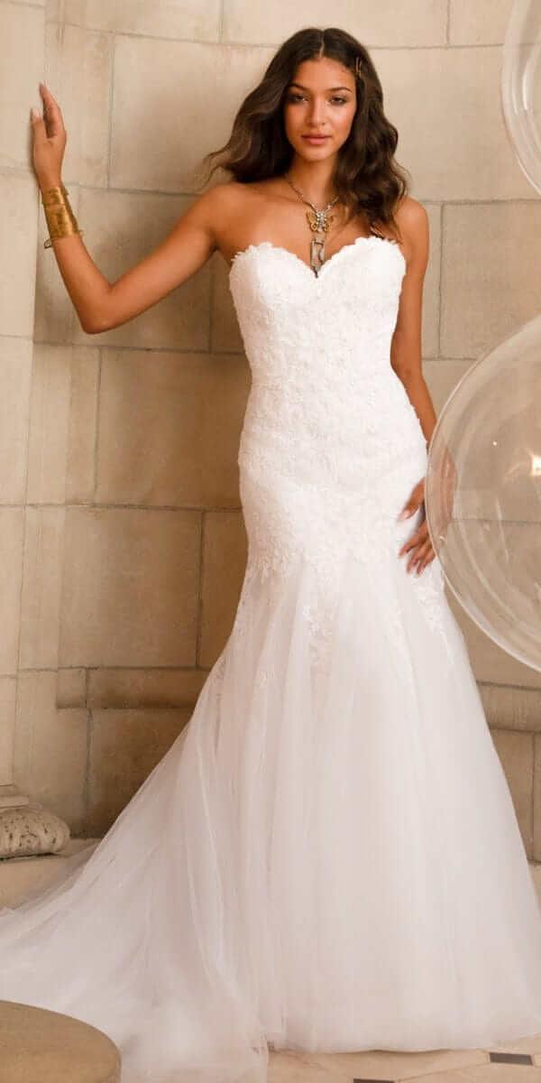 Sweetheart Embroidered Trumpet Dress with Tulle Godets missy / 8 / White