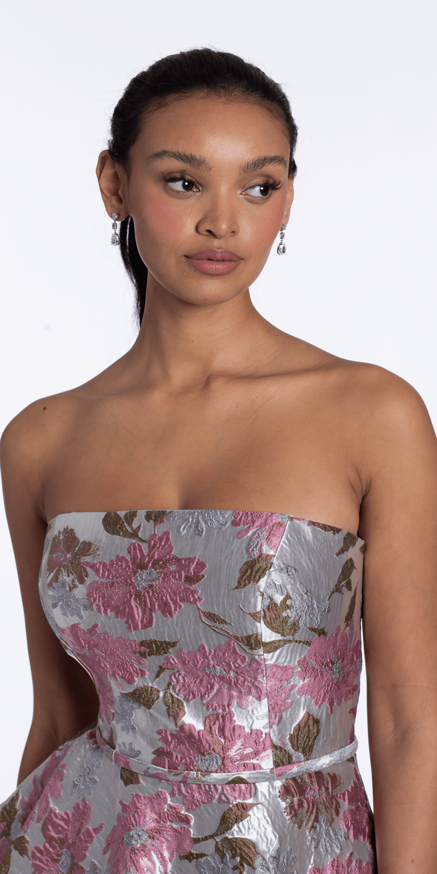 silver/size/2/ missy/Camille La Vie /Angled Peplum Strapless Metallic Floral Jacquard Dress/close up alt