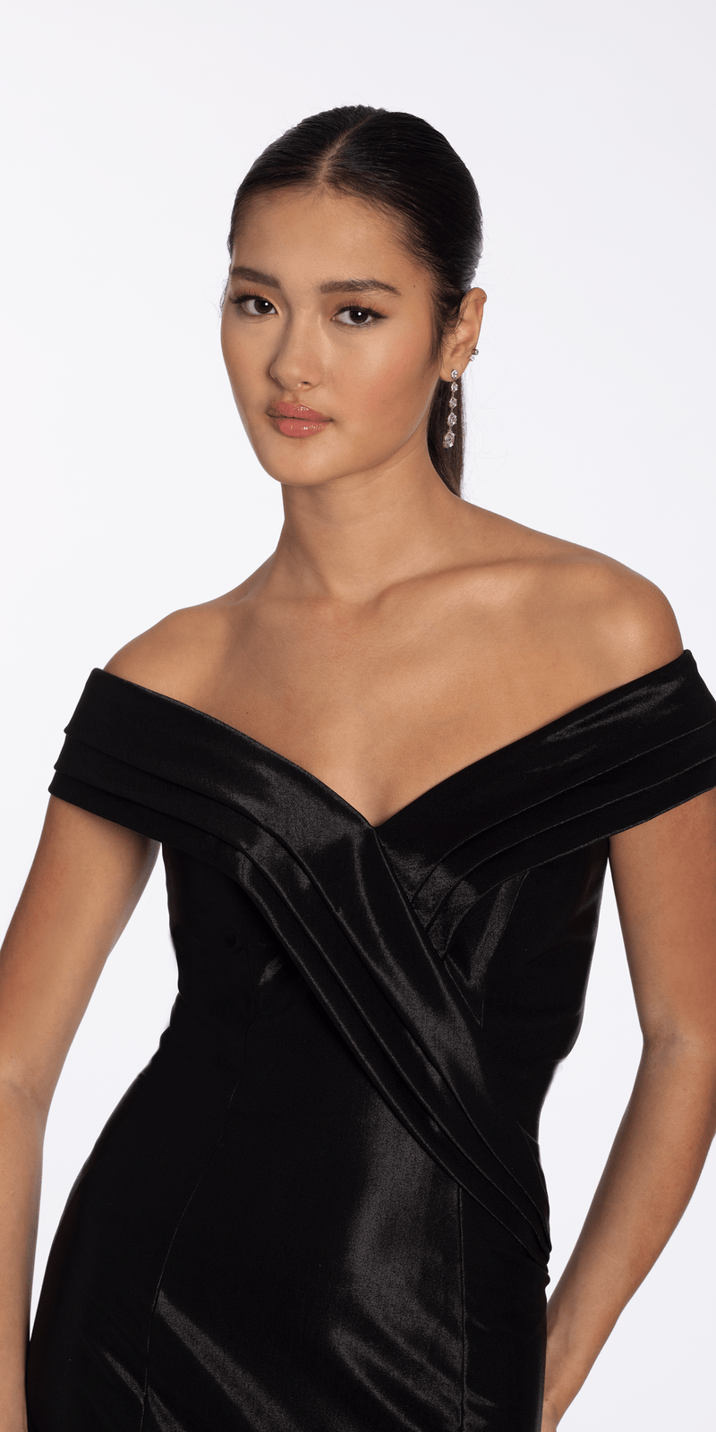 black/size/6missy/Camille La Vie Pleated Off the Shoulder Sateen Mermaid Dress/close up