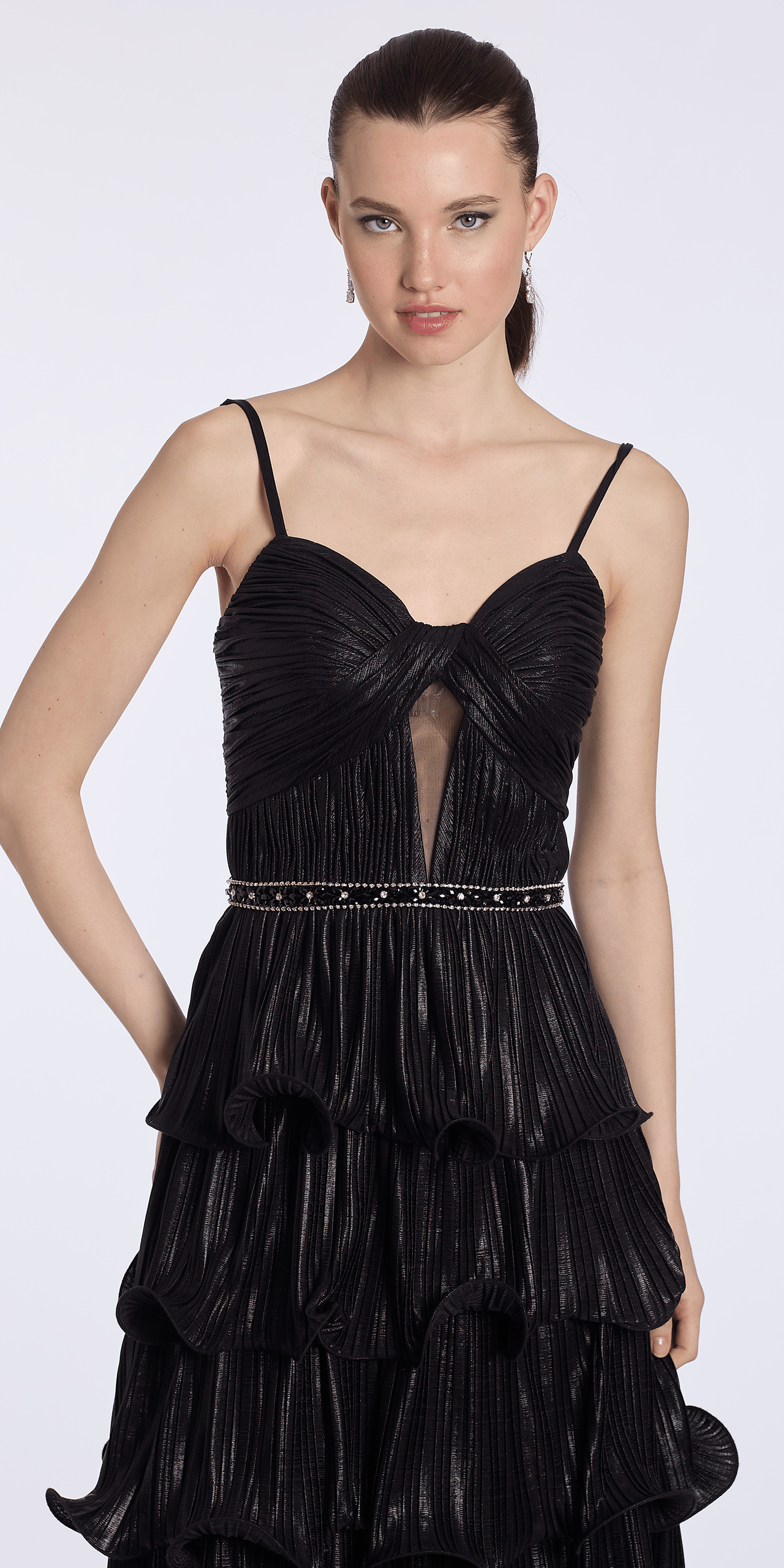 black/size/4/missy/Camille La Vie /Sweetheart Metallic Knit Pleated Tiered A Line Dress with Beaded Waist/closeup
